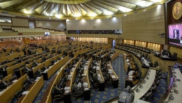 البرلمان التايلاندي يوافق على تعديلات في الدستور المؤقت