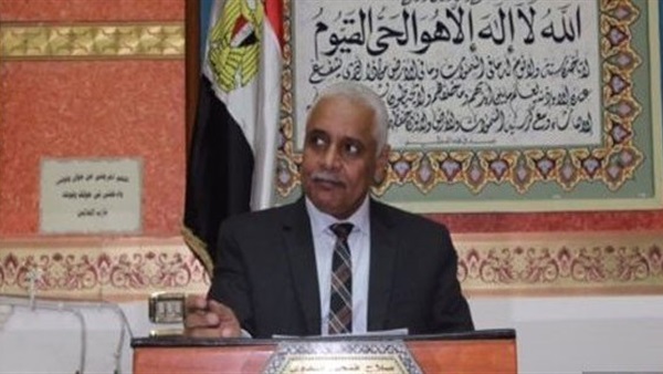 خصم 3 أيام لـ 26 معلما وعامل لمخالفة ضوابط العمل بأسيوط