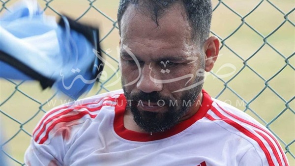 نجاة شقيق حسني عبد ربه من الموت بعد بلع لسانه في مباراة ودية (صور)