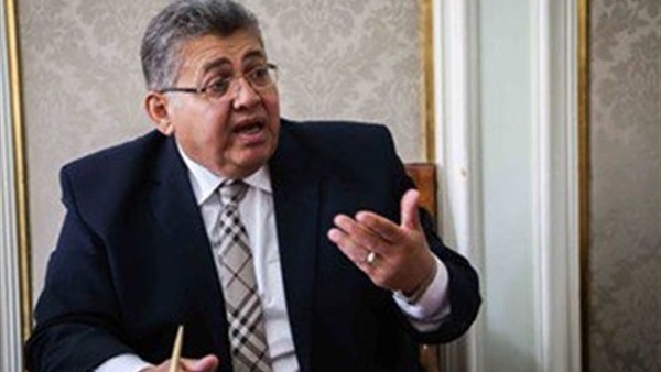 «الفلك» يعلن اكتشاف 6 نجوم متغيرة وإطلاق اسم مصر عليها
