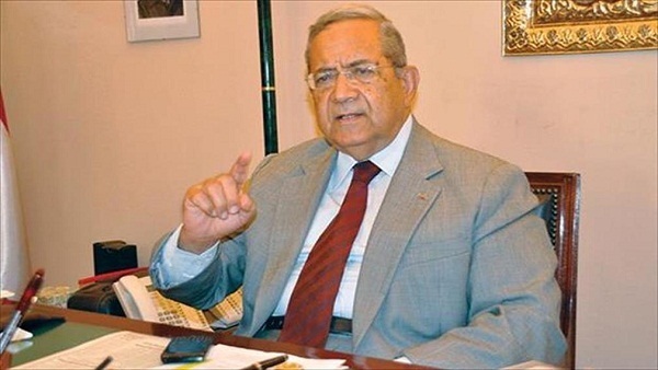 دبلوماسي: السيسي جدد فكرة مكافحة الإرهاب 