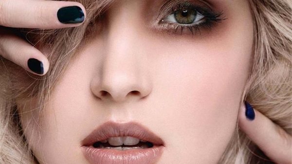7 خطوات لإطلالة أصغر سنا 