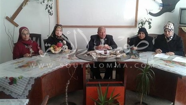 ندوة عن العلاقات الإنسانية بديوان حي مناخ بورسعيد