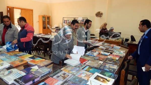 افتتاح معرض للكتاب بـ «حاسبات ومعلومات الفيوم» 