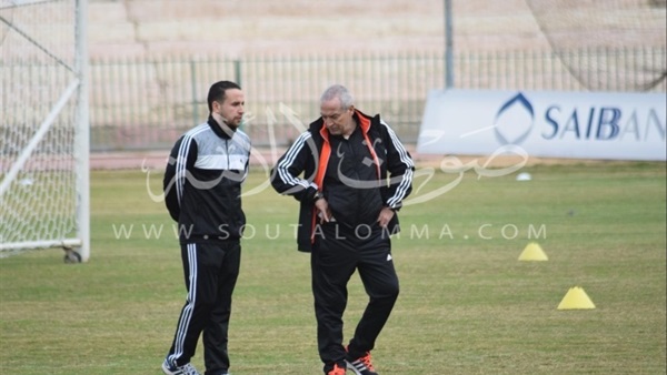 «فيريرا» على رادار الدورى القطري