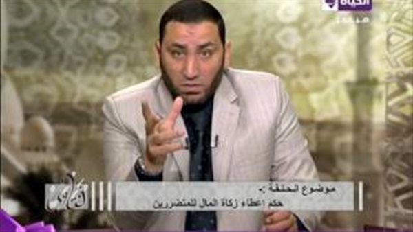 عالم أزهري: 3 أشياء لا يجوز مشاركتها على فيس بوك (فيديو)