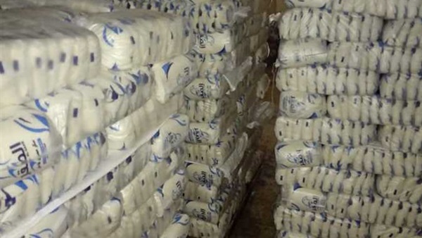 ضبط 91 طن سكر مدعم قبل بيعها في السوق السوداء بأسيوط