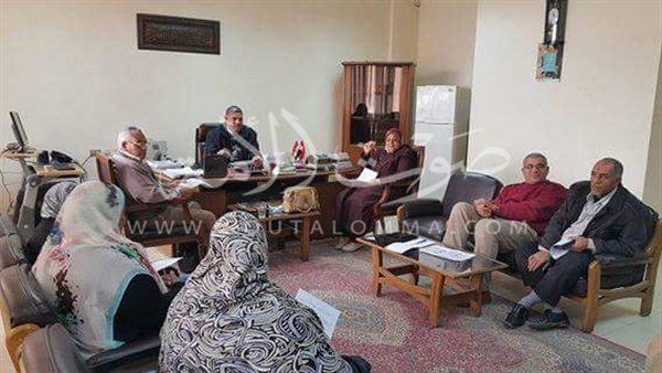 «علوم الفيوم» يجتمع مع روؤساء الكنترول بالمحافظة