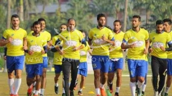 الاسماعيلي يستأنف تدريباته بحضور رئيس الدراويش (صور)