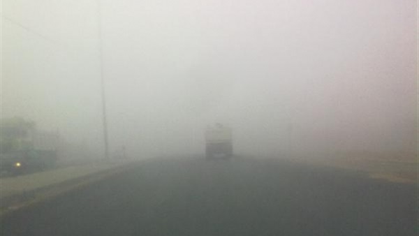 المرور: إغلاق 3 طرق بسبب الشبورة الكثيفة