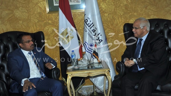 وزير النقل يبحث مع سفير سنغافورة مساهمة بلاده في إعداد مخطط للموانئ
