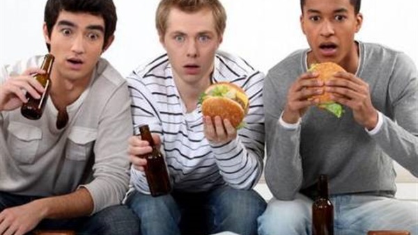 احذر من تغيير مواعيد تناول الوجبات