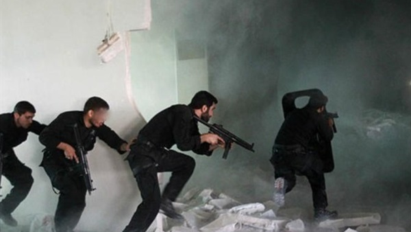 مقتل 37 في اشتباكات بين القوات السورية وداعش في حمص 