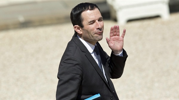 استطلاع: «بنوا هامون» الأكثر إقناعا بالمناظرة بين مرشحي رئاسة فرنسا