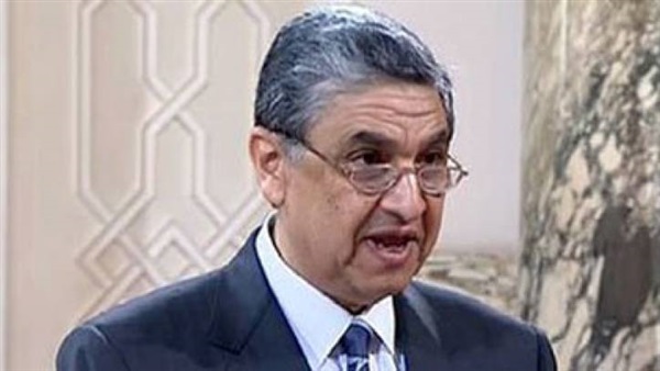 مصدر بـ«الكهرباء» يكشف حقيقة تقديم «شاكر» لاستقالته