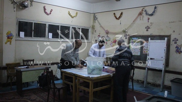 تقدم "محمود رسمي" في لجنة مدرسة الثانوية بنات ببورسعيد