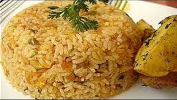 خبيرة بسلامة الغذاء تحذر من تناول الأرز المطهي