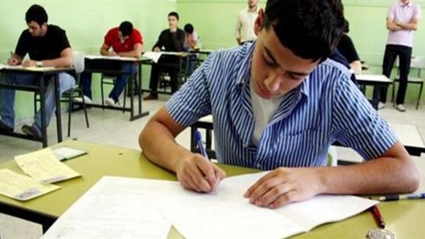 شكوى بوجود خطأ في امتحان «الجبر» بالأقصر