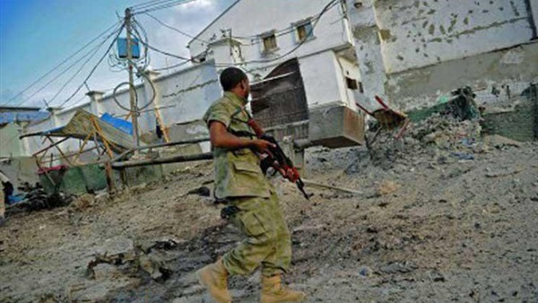 مسلحون يقتحمون فندقا بالعاصمة الصومالية مقديشيو