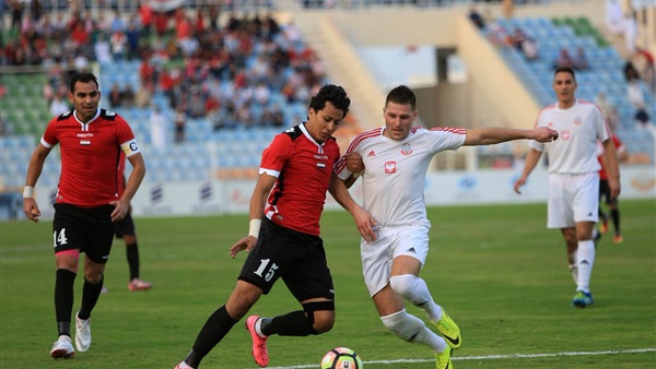 الشوط الأول.. التعادل السلبي يسيطر على مباراة المنتخب العسكري وعمان