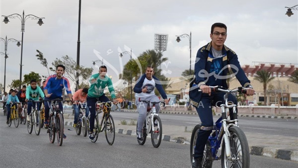 ماراثون دراجات بعنوان «هنلف السويس بعجلة»
