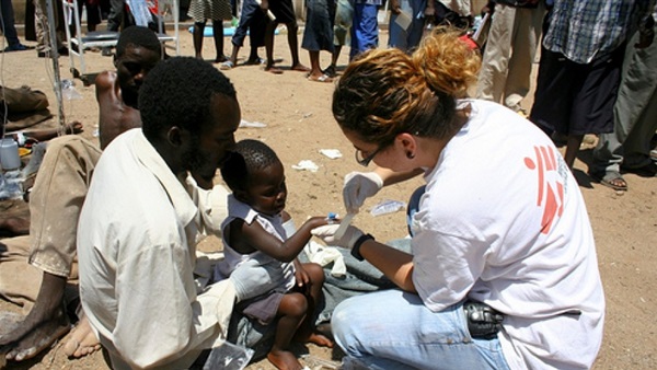 «أطباء بلا حدود» تعلن العودة للعمل في الصومال