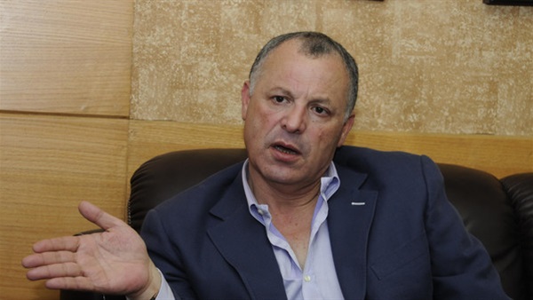 «أبو ريدة» يصل «جنتيل» لمؤازرة المنتخب في مباراته أمام المغرب