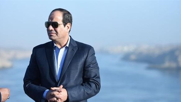 «السيسي» يصل مصنع كيما بأسوان لتفقد أعمال التطوير