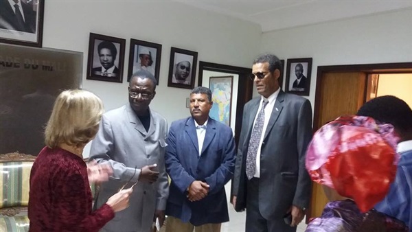 بالصور.. سفير مالي يستقبل وفد «المصري لحقوق الإنسان» لتقديم واجب العزاء 