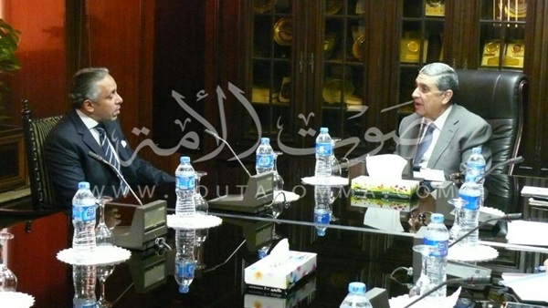 «شاكر» لسفير القاهرة في بغداد: إمكانيات الكهرباء المصرية متاحة للعراق