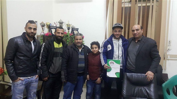 وصول البطاقة الدولية لمدافع المنيا وقيده رسميا بـ«الجبلاية»