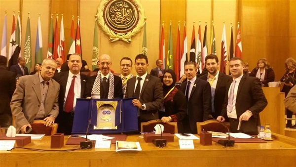 تحرك فلسطيني لمنع نقل السفارات إلى القدس