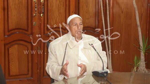 محافظ السويس يلتقي 33 مواطنا في اللقاء الجماهيري الـ17 (صور)