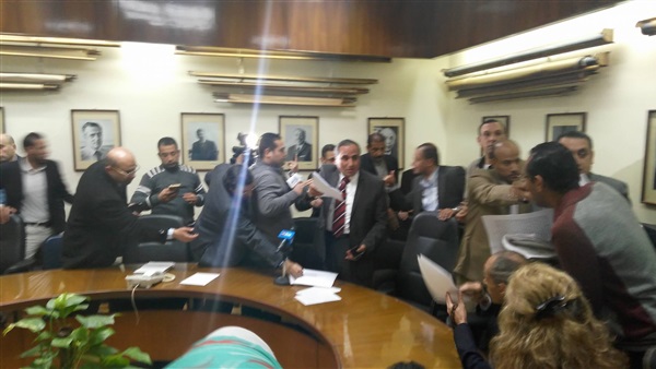 «سلامة» يصل «الصحفيين» لتقديم أوراق ترشحه لمنصب النقيب