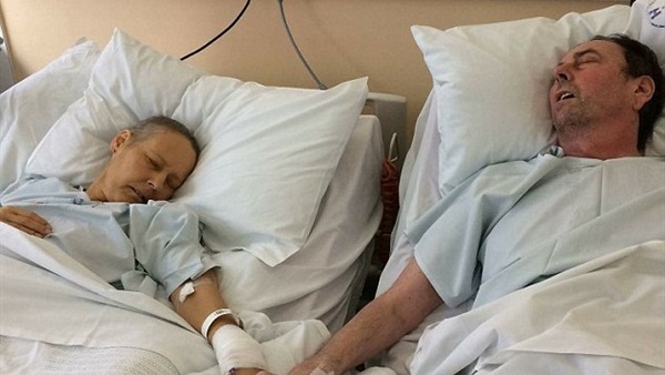 الحب مالوش كبير..  زوجة تلحق بزوجها بعد وفاته بخمسة أيام بعد قصة حب  وإصابة الزوجين بالسرطان