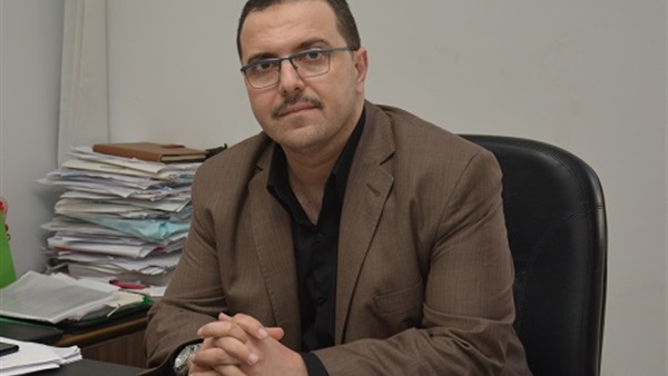 بالفيديو.. أفضل طريقة لرسم "عيون القطة"