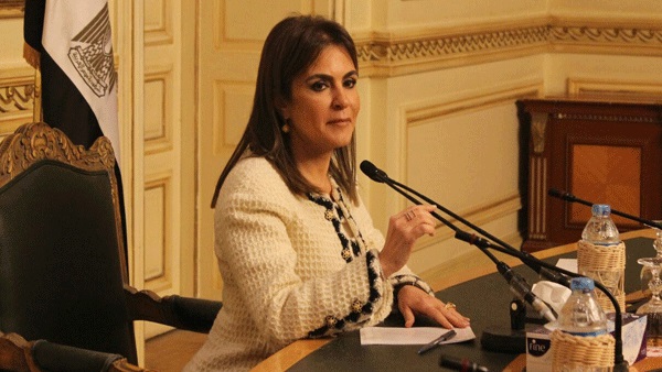 في أول «بالونة اختبار» سحر نصر تنجح في حل «أزمة استقالة خضير»