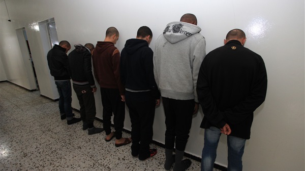 حجز تشكيل عصابي لسرقة السيارات في العمرانية 24 ساعة‎ 
