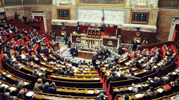 برلماني فرنسي يقترح إنشاء وكالة وطنية للصحة النفسية