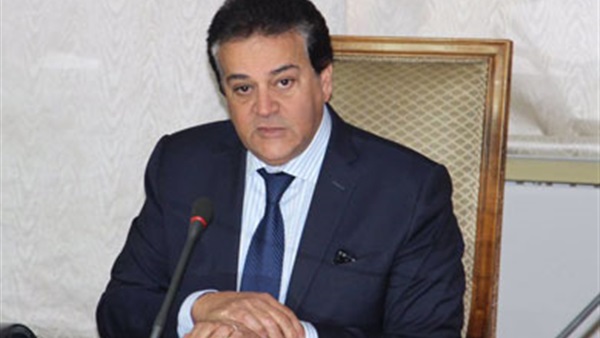 «عبد الغفار» يستعين بخريجي البرنامج الرئاسي في وزارة التعليم