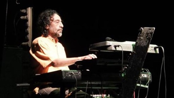 السبت المقبل..فتحي سلامة يقدم روائع مؤلفاته الموسيقية على المسرح الصغير