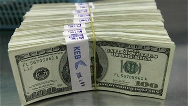 ارتفاع سعر الدولار فى السوق السوداء إلى 8.60 قرشاً