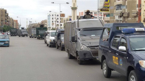 القبض على عريف شرطة وعاطل للإتجار في المواد المخدرة