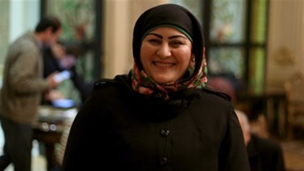 برلمانية تقود قافلة طبية إلى «دمياط»