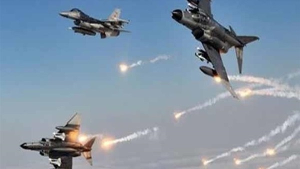 قصف لمواقع الميليشيات في تعز اليمنية