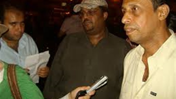 حسان العربي يعرض غدا مسرحية "حقك علينا" باتحاد الطلاب