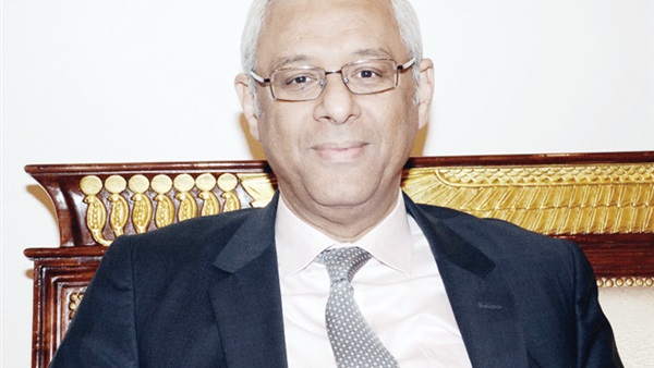 عاطف: المشاركة المصرية بمعرض الكتاب الكويتي مؤثرة وتجسد قوة العلاقات الثقافية