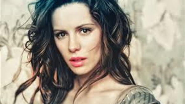 كاتى بيكنسيل تواصل تصوير فيلم underworld 5