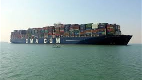 عبور 60 سفينة لقناة السويس بحمولات 2 مليون و727 ألف طن