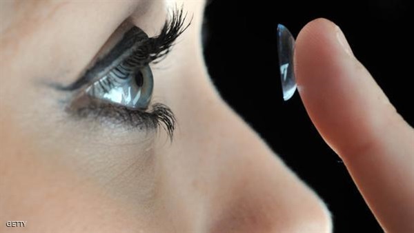 عدسات لاصقة تتسبب في طلاق امرأة من زوجها